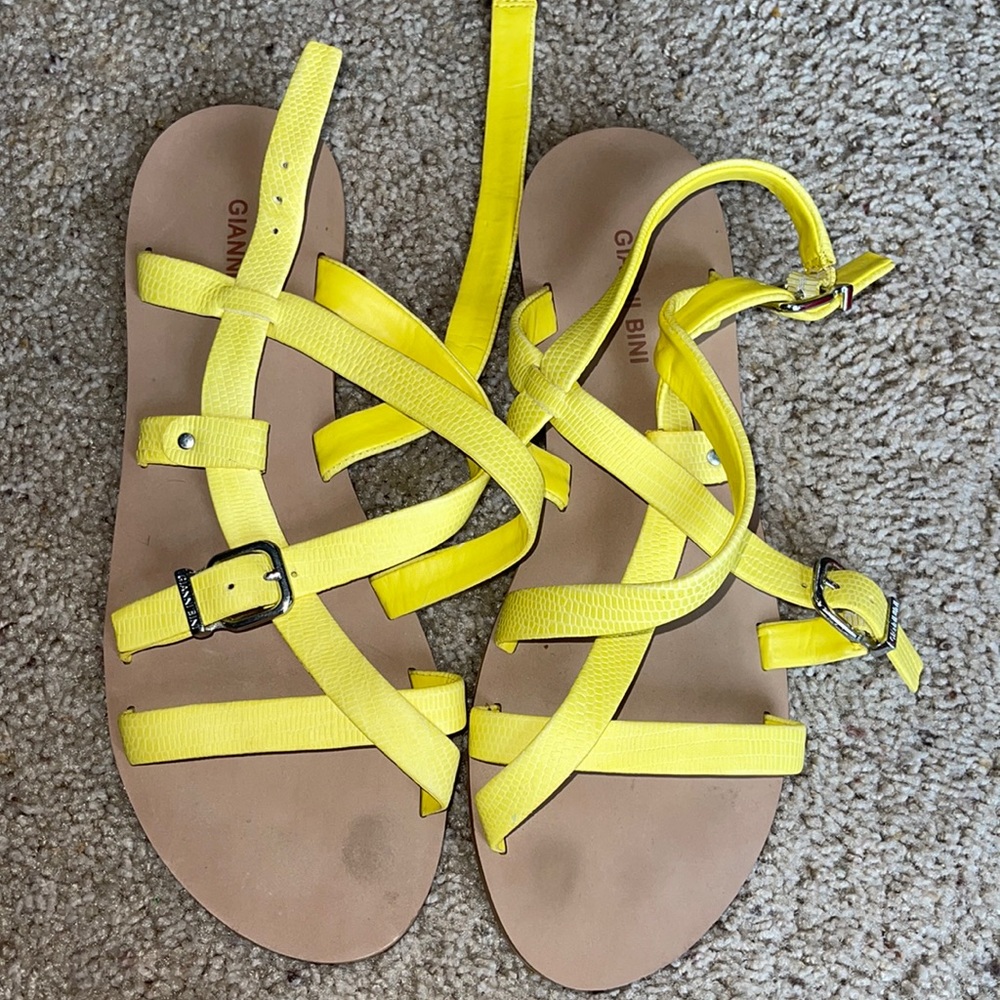 Gianna bini yellow sandals size 9 1/2